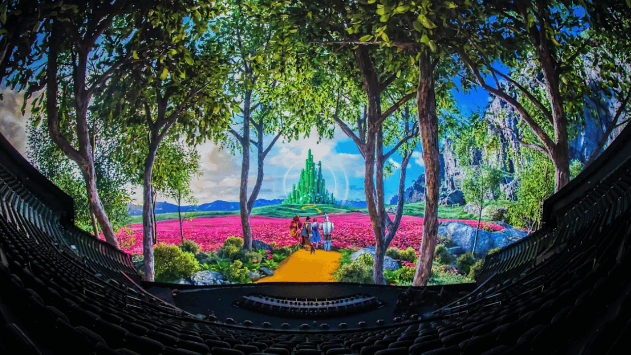The Sphere Adds 4D 'Glinda Glitter' and Scented Apples to 'Wizard of Oz'