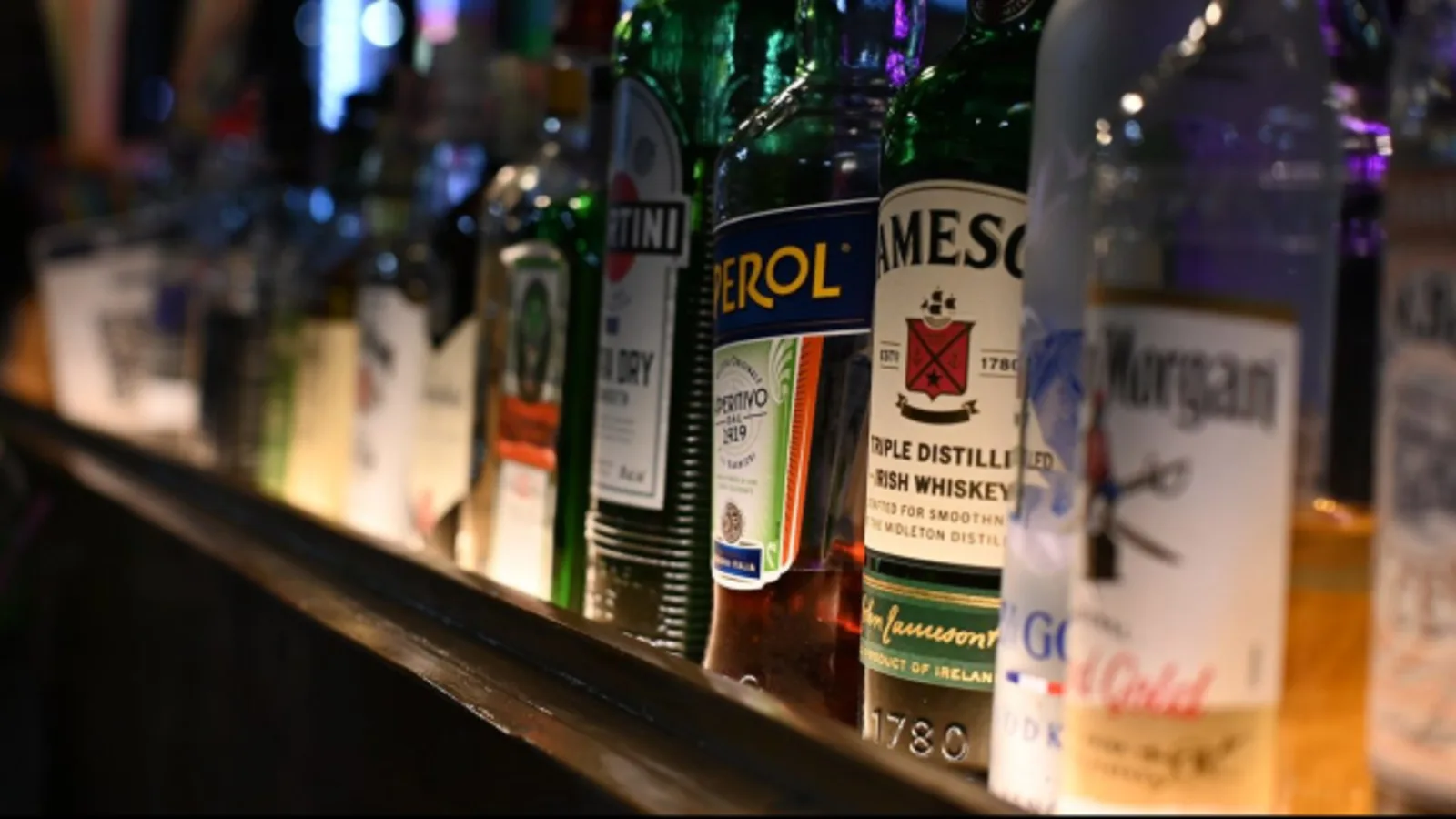 4 Thousand Oaks Stores Sold Alcohol to an Underage Decoy